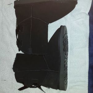 Uggs; boots black Bailey Bow size 10
